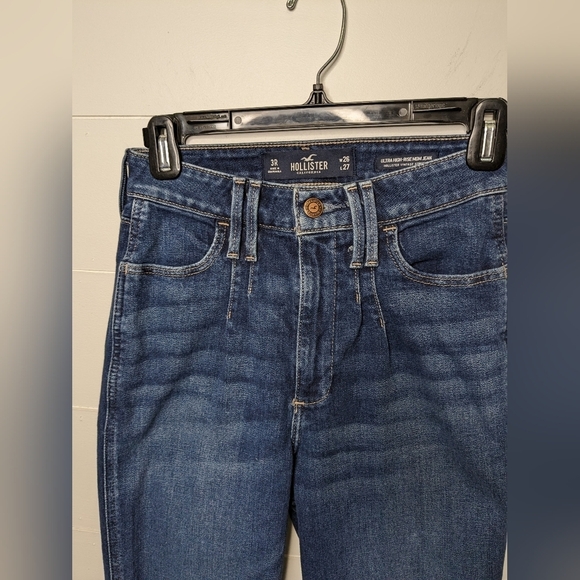 HOLLISTER Hi Rise Mom jeans size 26 - Picture 3 of 15